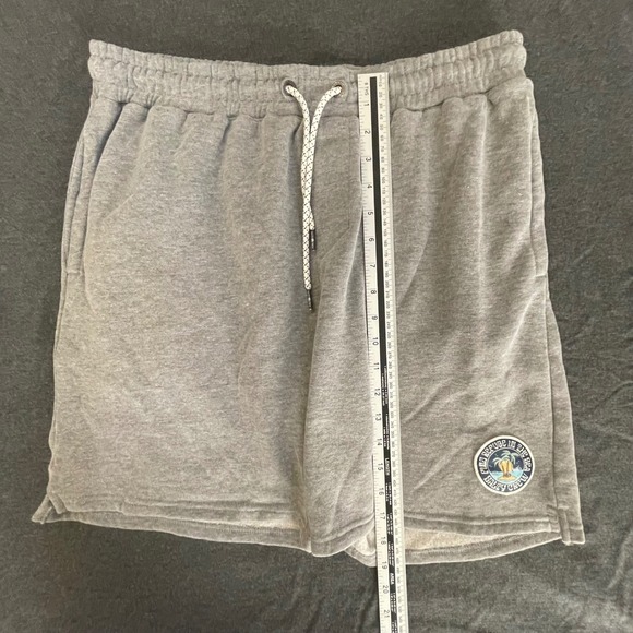 Salty Crew Mens Heather Gray Fleece Sweat Shorts Find Refuge In The Sea Medium - Picture 7 of 10